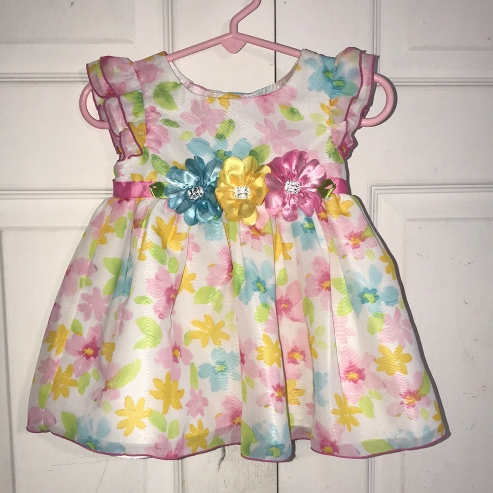 Infant Girl’s Pretty Spring Dress